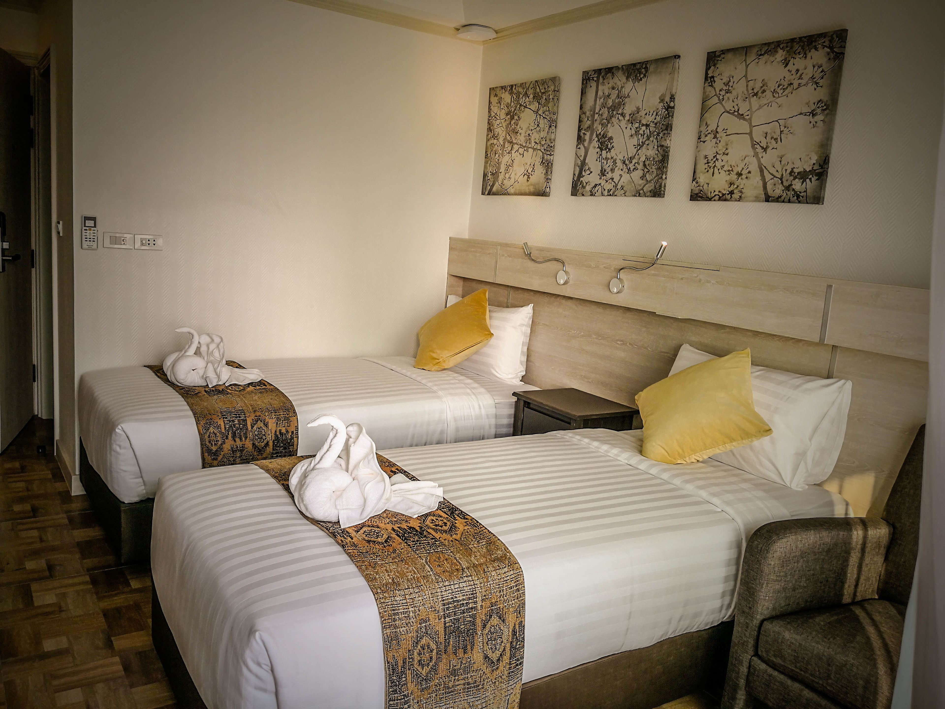 Premium bedding, pillowtop beds, minibar, in-room safe