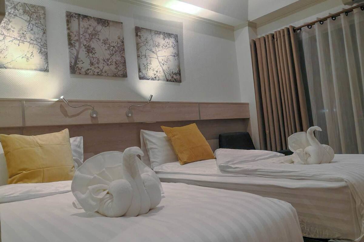 1 bedroom, premium bedding, pillow-top beds, minibar