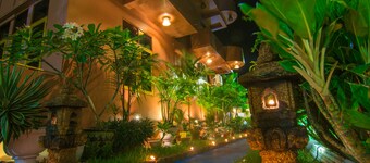 Cinderella Hotel - Hostel