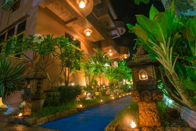 Cinderella Hotel - Hostel