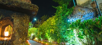 Cinderella Hotel - Hostel