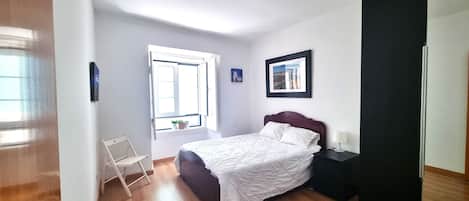 2 camere, ferro/asse da stiro, Wi-Fi gratuito, lenzuola