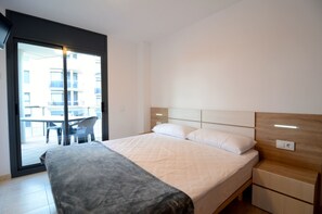 2 多间卧室、熨斗/熨衣板、免费 WiFi、床单