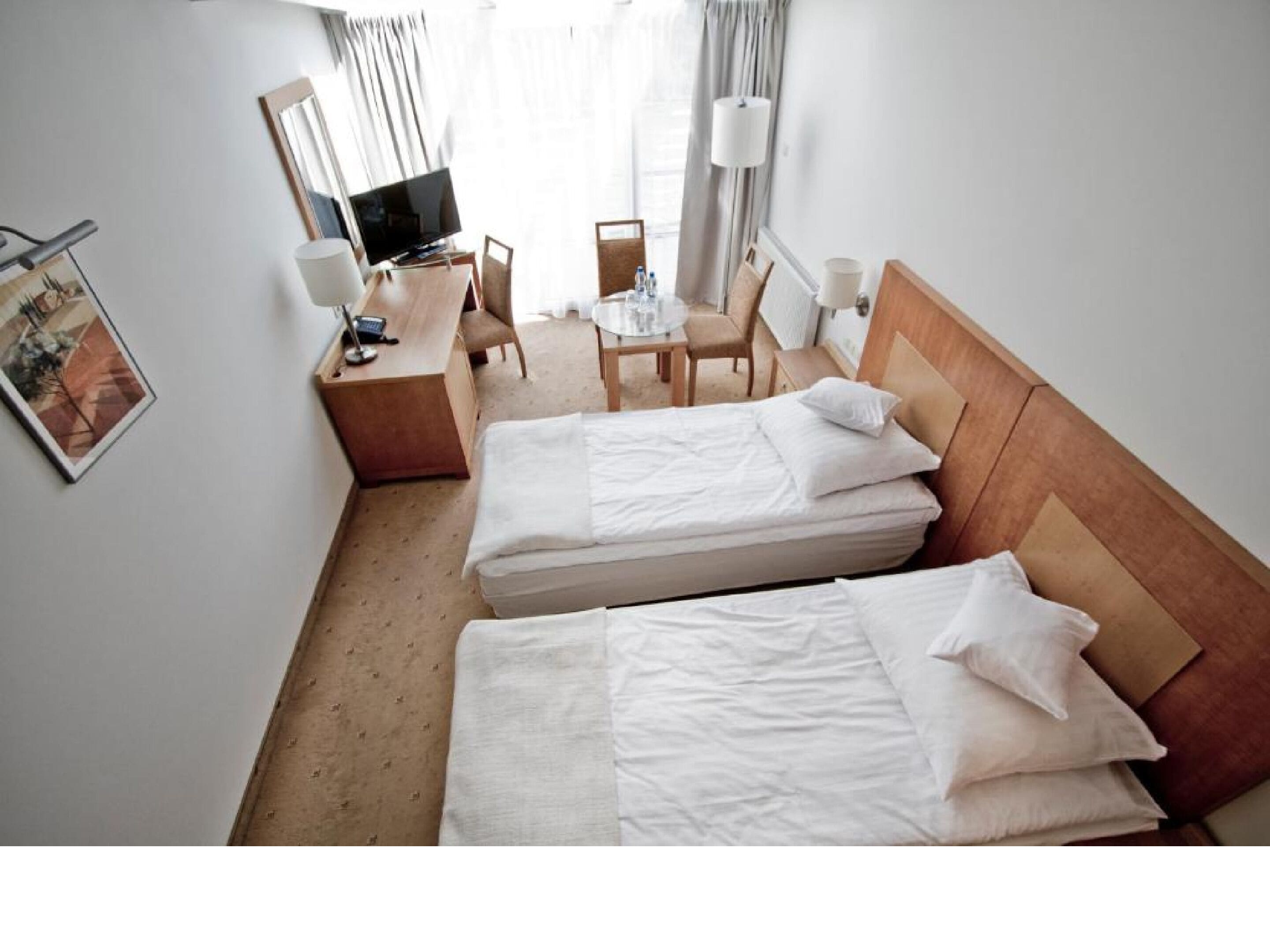 1 bedroom, in-room safe, desk, iron/ironing board