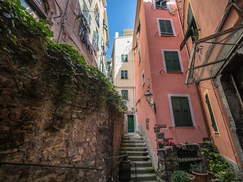 Camaella Luxury Studio