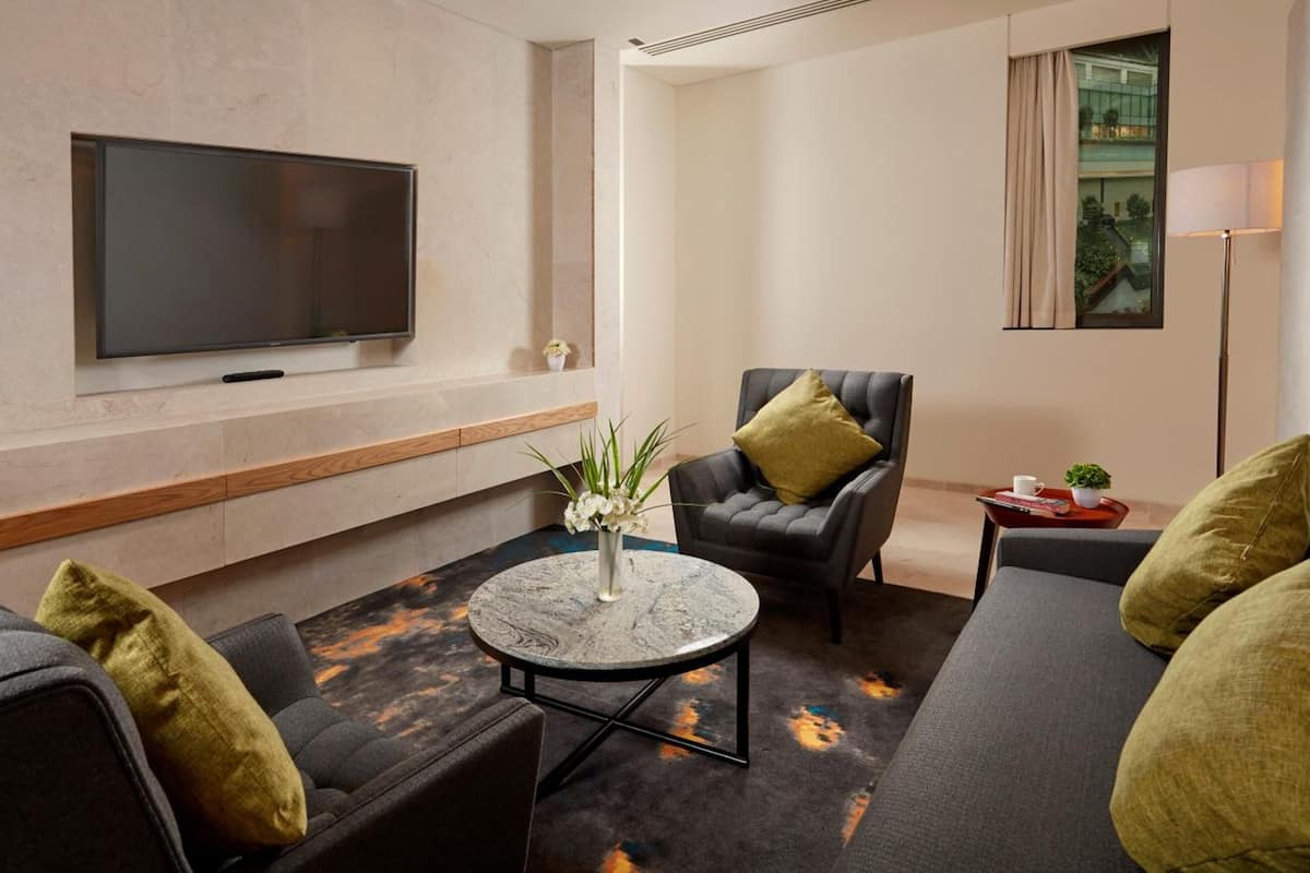 43-inch flat-screen tv with digital channels, tv, pay films