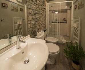 Apartment, 1 Bedroom, Kitchen | Bathroom - Petrella's Point Studio with AC (Vernazza)