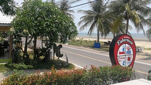 Unclassified image, 4 of 15, button - Fisherman Resort (Sam Roi Yot)
