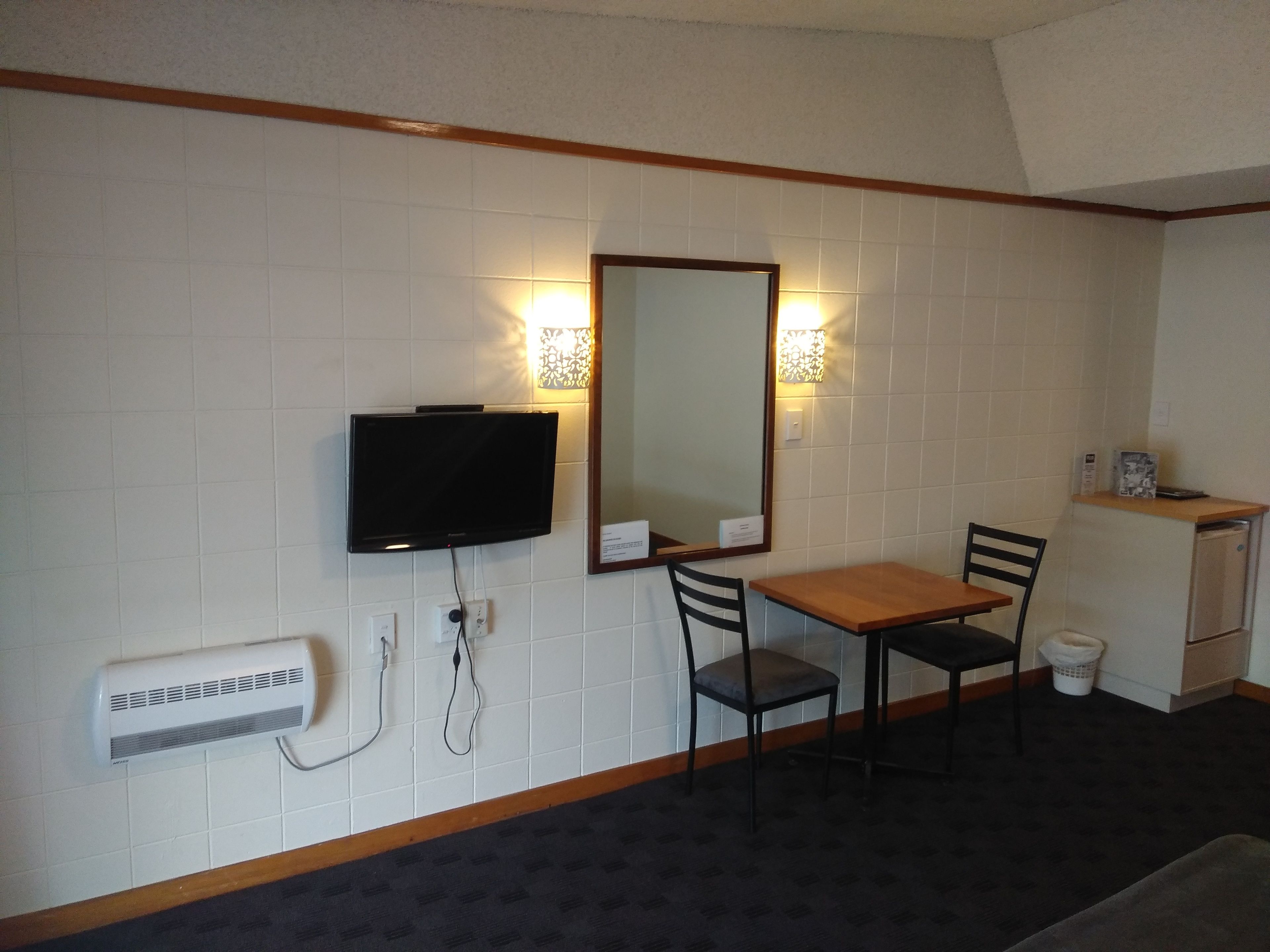 standard room, 1 queen bed (standard queen) | iron/ironing board, free wifi, bed sheets