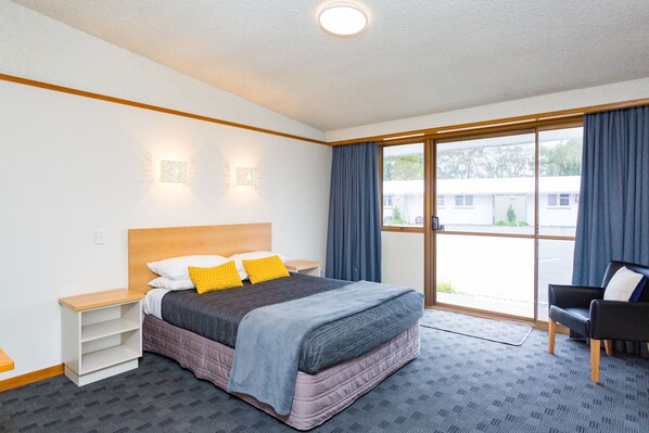 Standardzimmer, 1 Queen-Bett (Standard Queen) | 1 Schlafzimmer, hochwertige Bettwaren, Bügeleisen/Bügelbrett, Babybetten