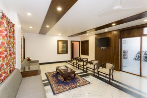 Lobby sitting area - Hotel Castle Inn (Udaipur)