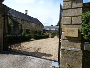 Property grounds - Russell Court Cottage Historic 18th-Century Cotswold Retreat in Central Broadway (Broadway)