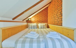3 habitaciones, cuna de viaje, wifi gratis y ropa de cama 