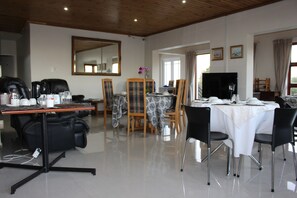 Breakfast area - Paarl Mountain Lodge (Paarl)