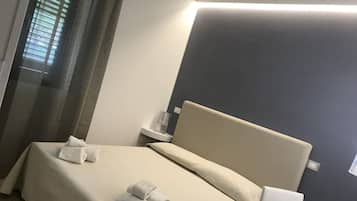 Minibar, safe på rommet, skrivebord og wi-fi (inkludert)