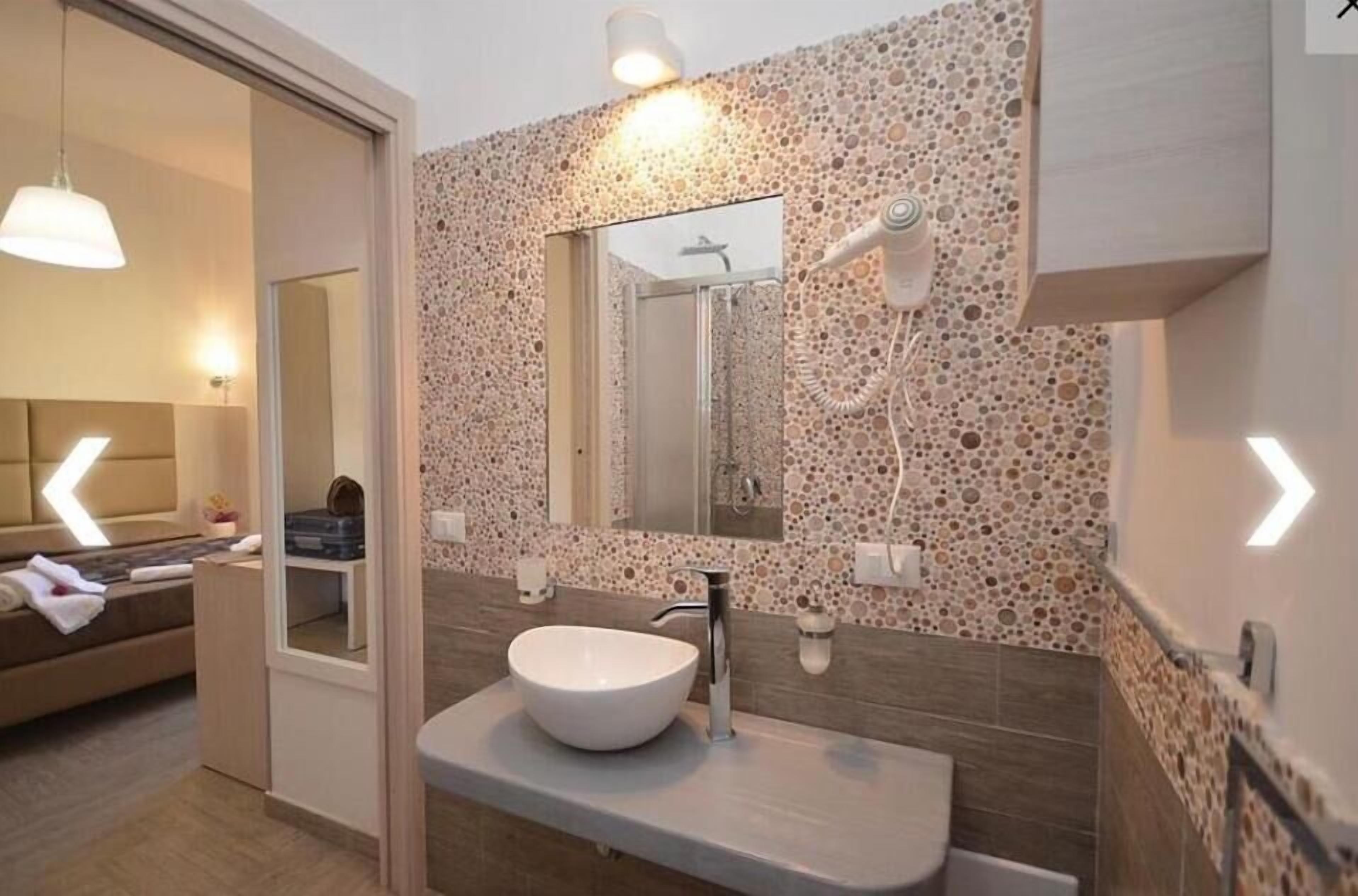 shower, deep-soaking bathtub, rainfall showerhead, hair dryer