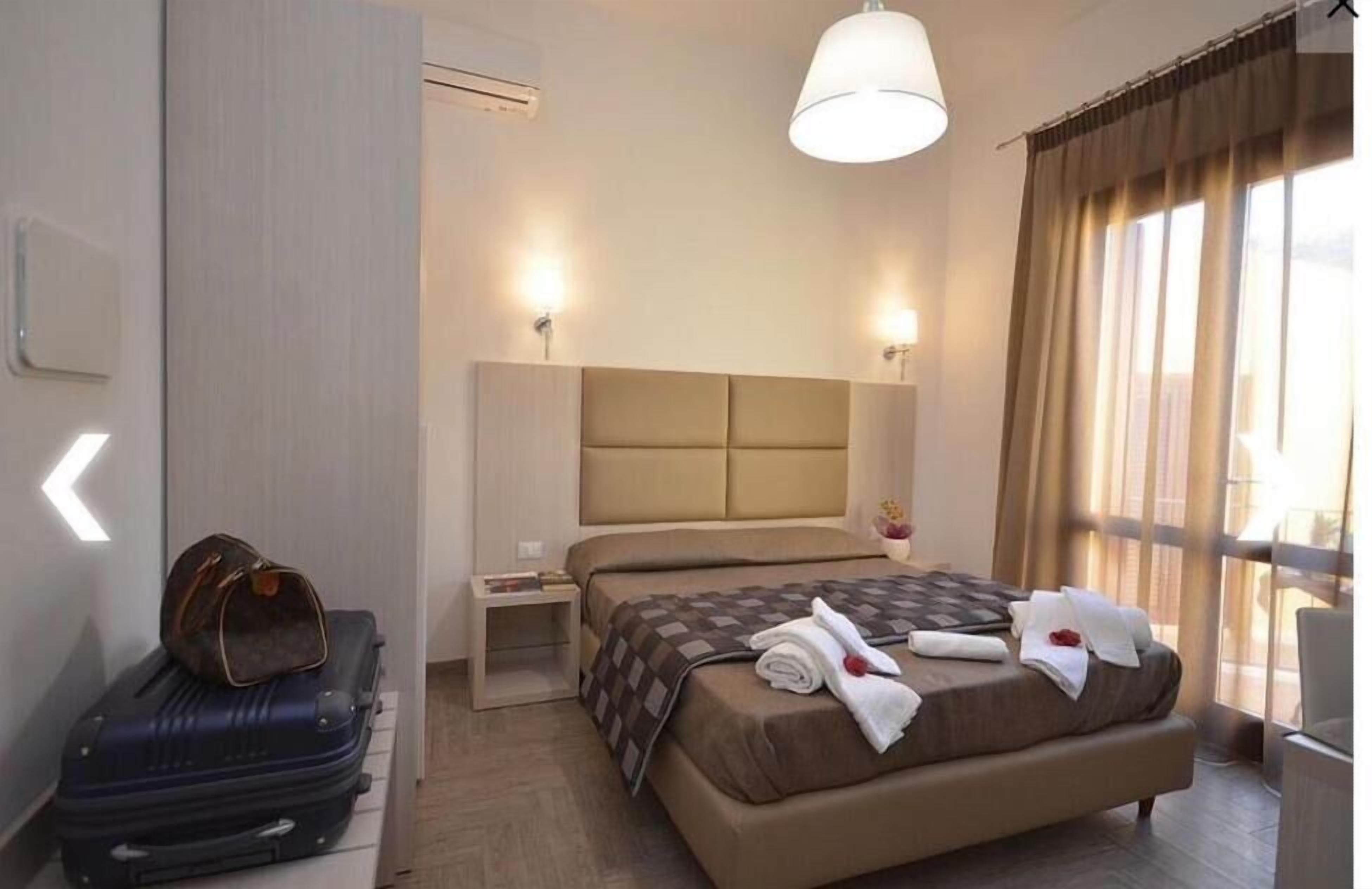 1 bedroom, minibar, in-room safe, desk