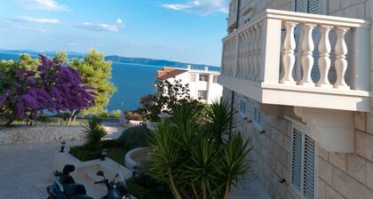 Barba Petra Dvori Apartments