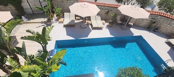 Tarcin Alacati Otel