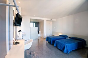 Desk, free WiFi, wheelchair access - Hostal La Creu (Mora d'Ebre)