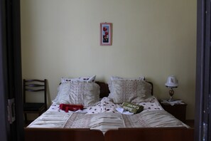 Soundproofing, rollaway beds, free WiFi, bed sheets