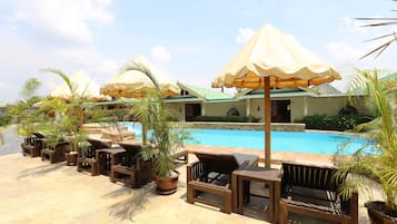 Outdoor pool, pool loungers