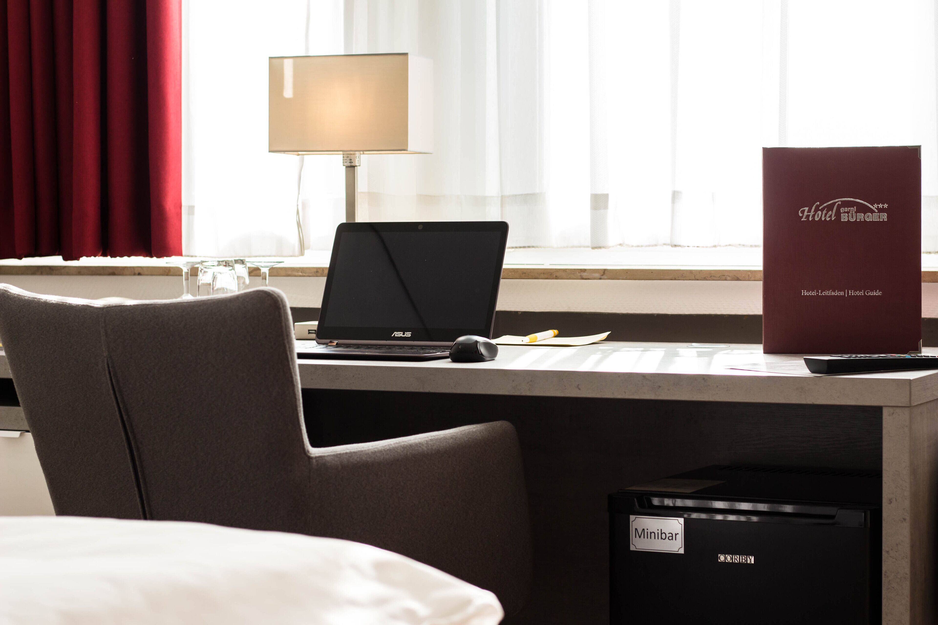 classic double room, non smoking | room amenity