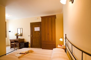 Free WiFi, bed sheets, wheelchair access