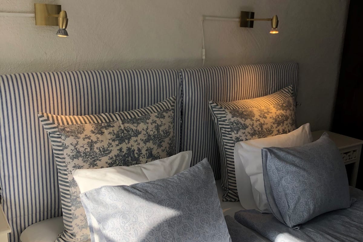 Twin Room, Garden View | Individually decorated, blackout drapes, soundproofing