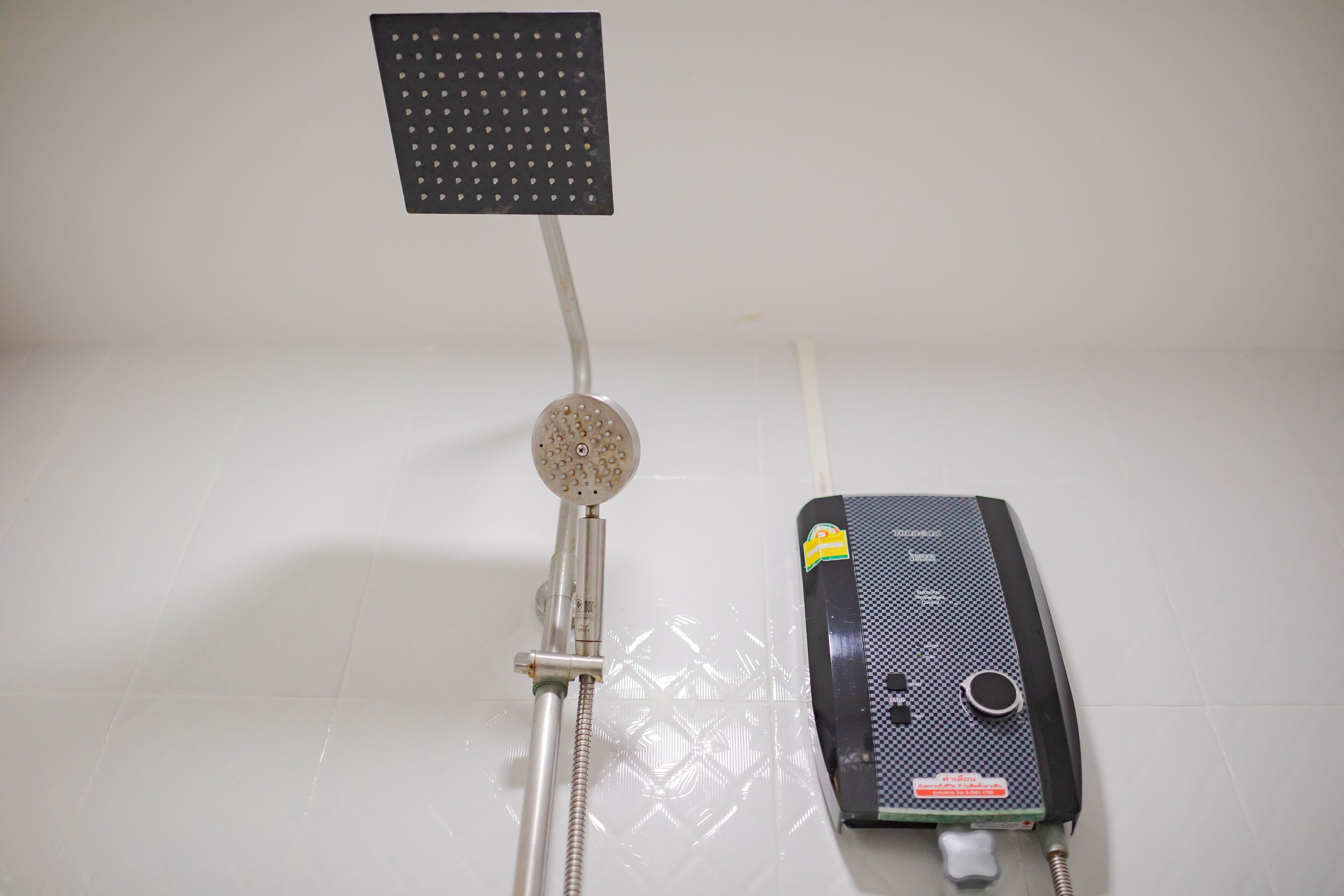 grand sea view | bathroom | shower, rainfall showerhead, free toiletries, hair dryer