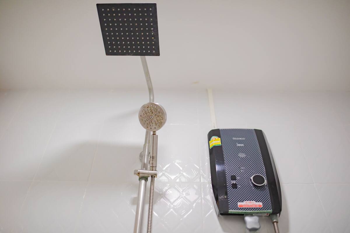 grand sea view | bathroom | shower, rainfall showerhead, free toiletries, hair dryer