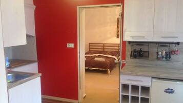 City appartement, keuken, aan de binnenplaats | Woonruimte