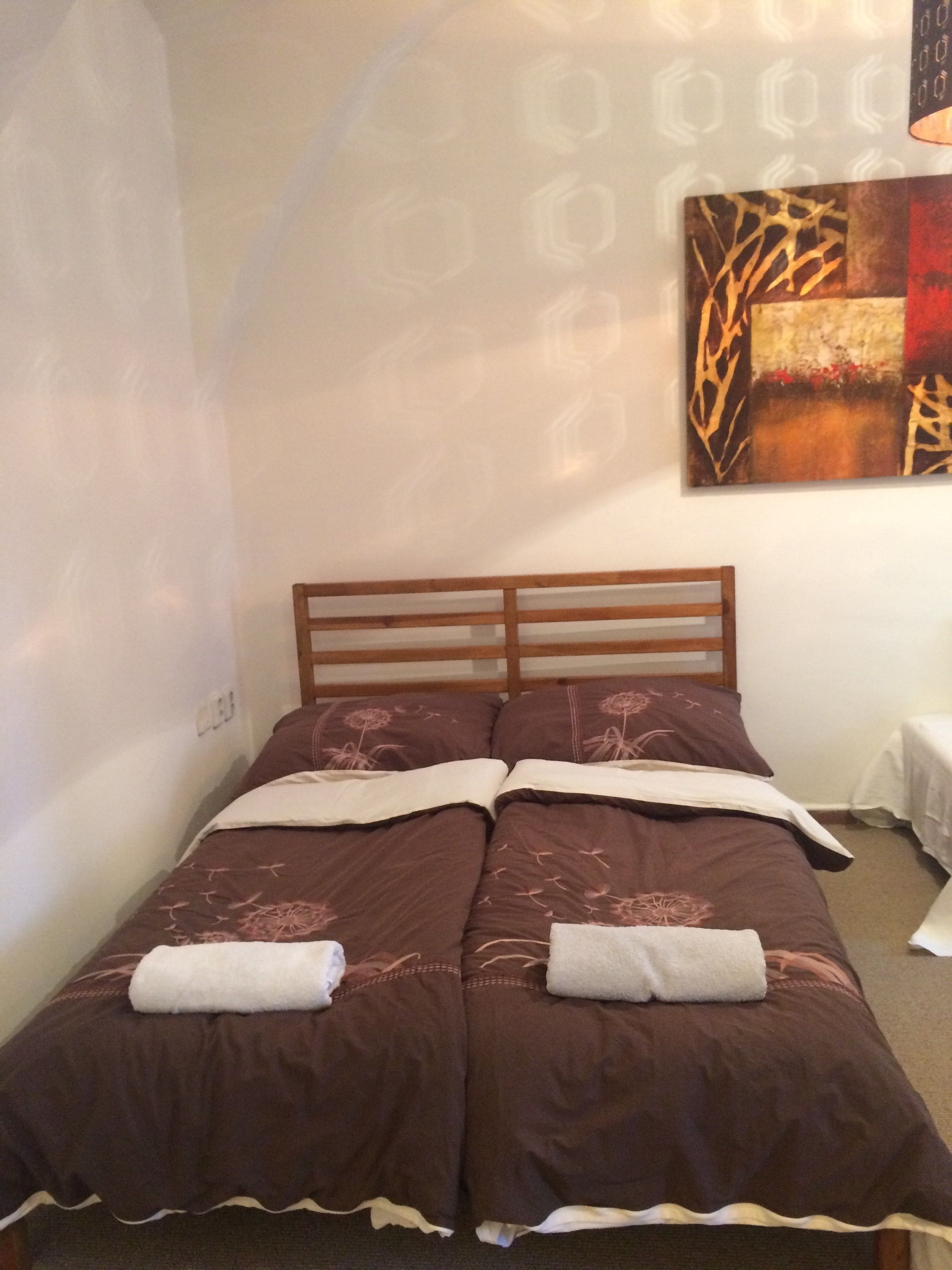 City Apartment, Kitchen, Courtyard Area | Free WiFi, bed sheets
