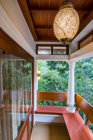 Double or Twin Room | Balcony - Crown Valley Thekkady (Peermade)