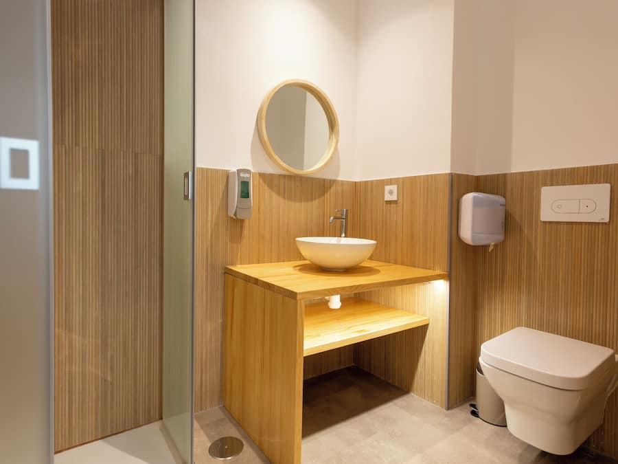 Double Room, Ensuite | Bathroom | Shower, hair dryer, towels, soap
