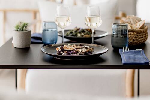 2 Restaurants, Mittagessen, Abendessen, mediterrane Küche