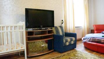 Standard-Apartment | Wohnzimmer | Flachbildfernseher