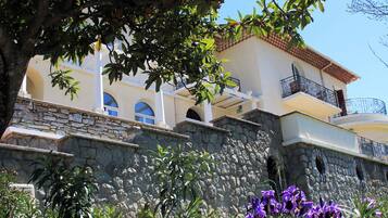 Overnatningsstedets facade