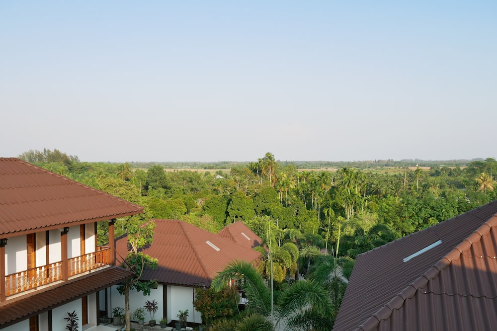 Pattana Resort