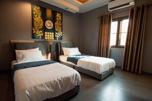 4 bedrooms, individually decorated, individually furnished