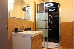 Shower, bidet, towels - Casa Ponte Sisto (Rome)