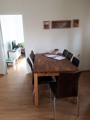 Cabin, 3 Bedrooms | In-room dining