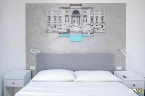 Minibar, két bảo mật tại phòng, bàn, phòng cách âm 