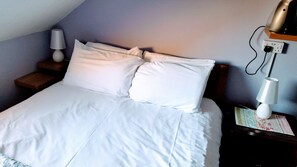 Chambre Simple Standard | Wi-Fi gratuit, draps fournis