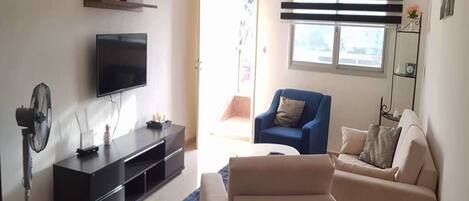 Apartemen Deluks, Bebas Asap Rokok, pemandangan kota | Area keluarga | TV layar datar