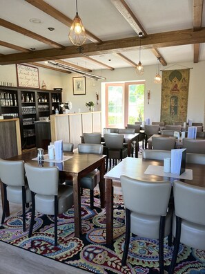 Restaurant - Landhaus vor Burg Eltz (Wierschem)