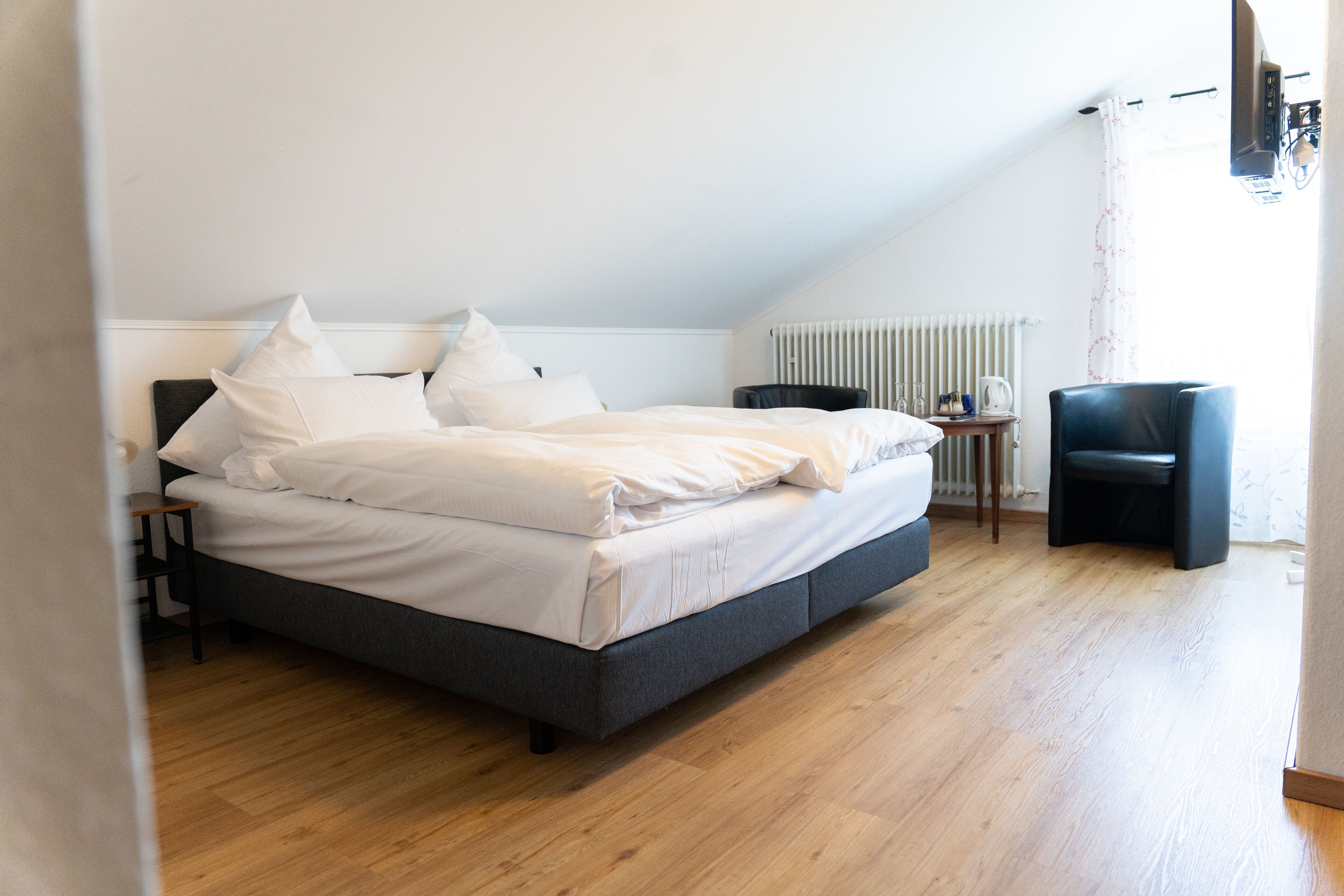 economy double room, private bathroom, garden view | 1 bedroom