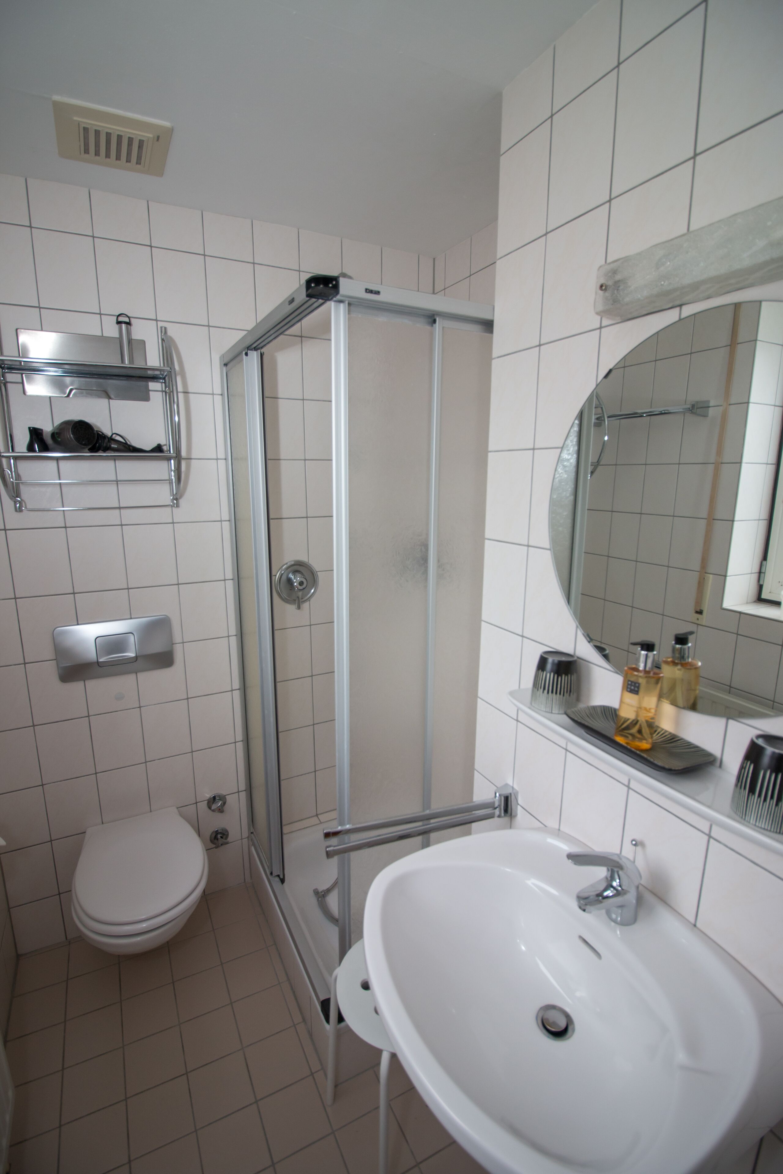 superior double room, private bathroom | bathroom