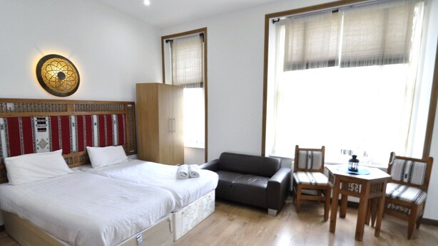 Unclassified image, 1 of 33, button - Kempsford House Apartments (London)