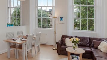 Family House, 3 Bedrooms | Living area | Flat-screen TV, fireplace, DVD player